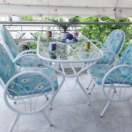 Apartment Chrisoupoli Cheerful 2 Bd With Balcony *