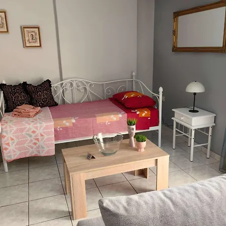 Apartment Chrisoupoli Cheerful 2 Bd With Balcony Athens